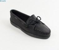 womens-mocs-moosehide-classic-black-499_03_3